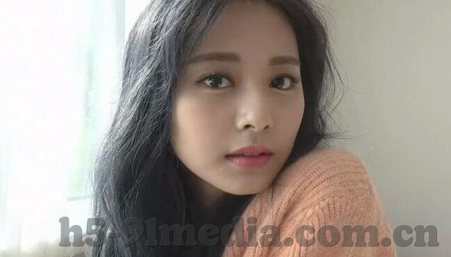 人妻爱爱-爱的细腻篇章，人妻的温柔与激情